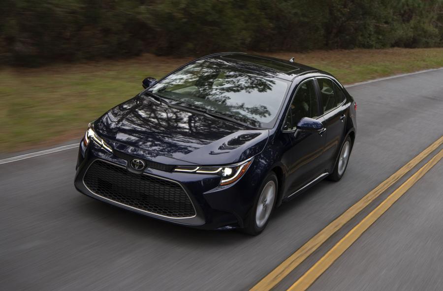  Toyota Corolla XLE Sedan 2019 года  (NA) (фото 3 из 40)